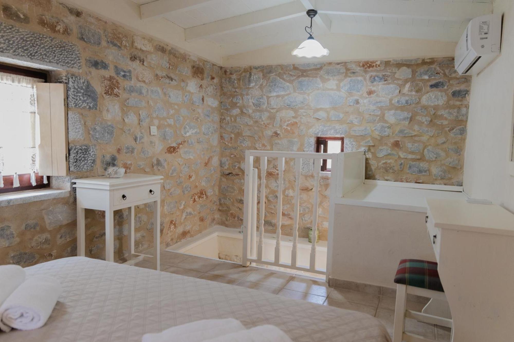 Ampelos Tower Kokkala Room photo
